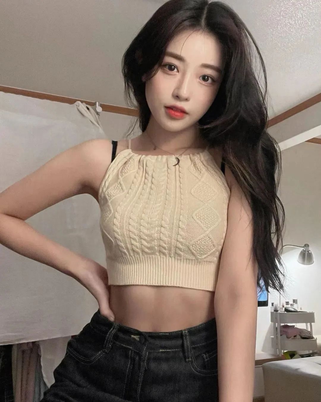 [仙女集]芙蓉不及美人妆，水殿风来珠翠香