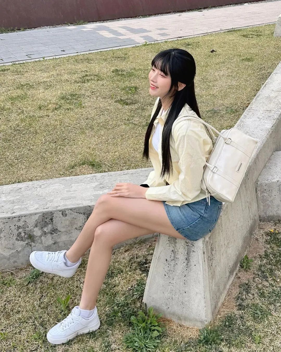 [仙女集]芙蓉不及美人妆，水殿风来珠翠香