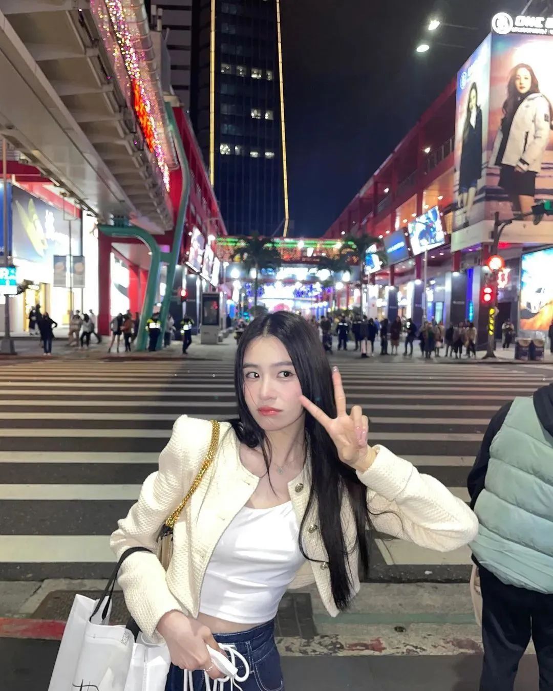 [仙女集]湾湾有女初长成，养在深闺人未识