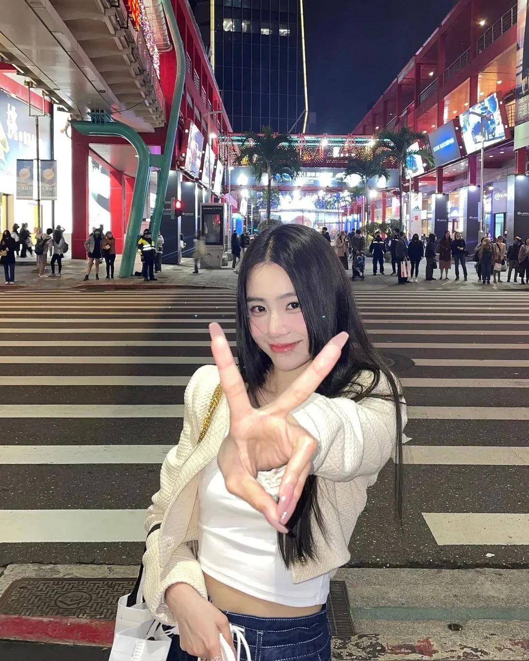 [仙女集]湾湾有女初长成，养在深闺人未识