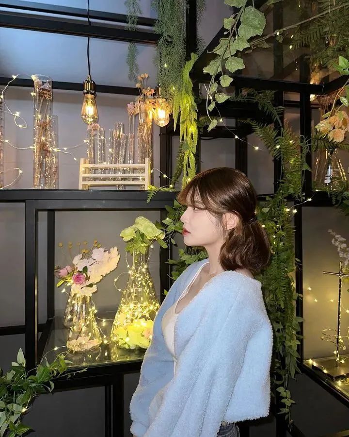 [仙女集]一双明月贴胸前，紫禁葡萄碧玉圆