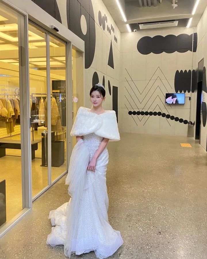 [仙女集]她花枝招展，就像七夕节礼物