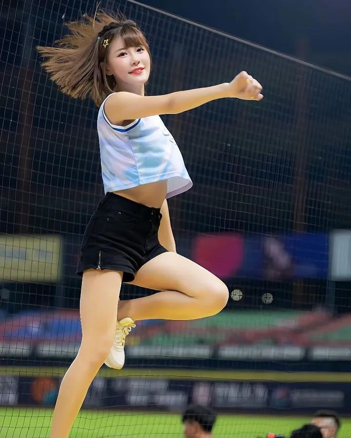 [仙女集]这个湾湾啦啦队员太美了