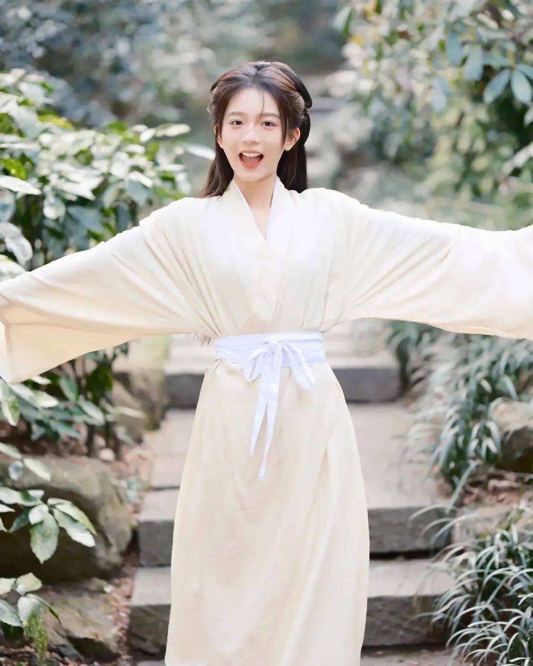 小师妹下山啦