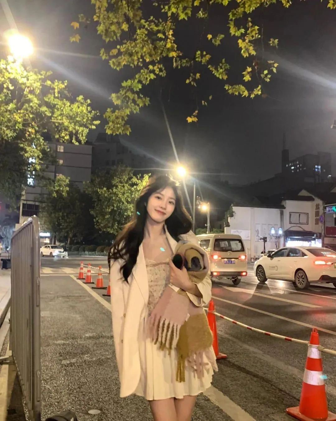 美女壁纸丨乔本小月，继佘颖欣之后，又一位“纯欲天花板”级别的网红美女