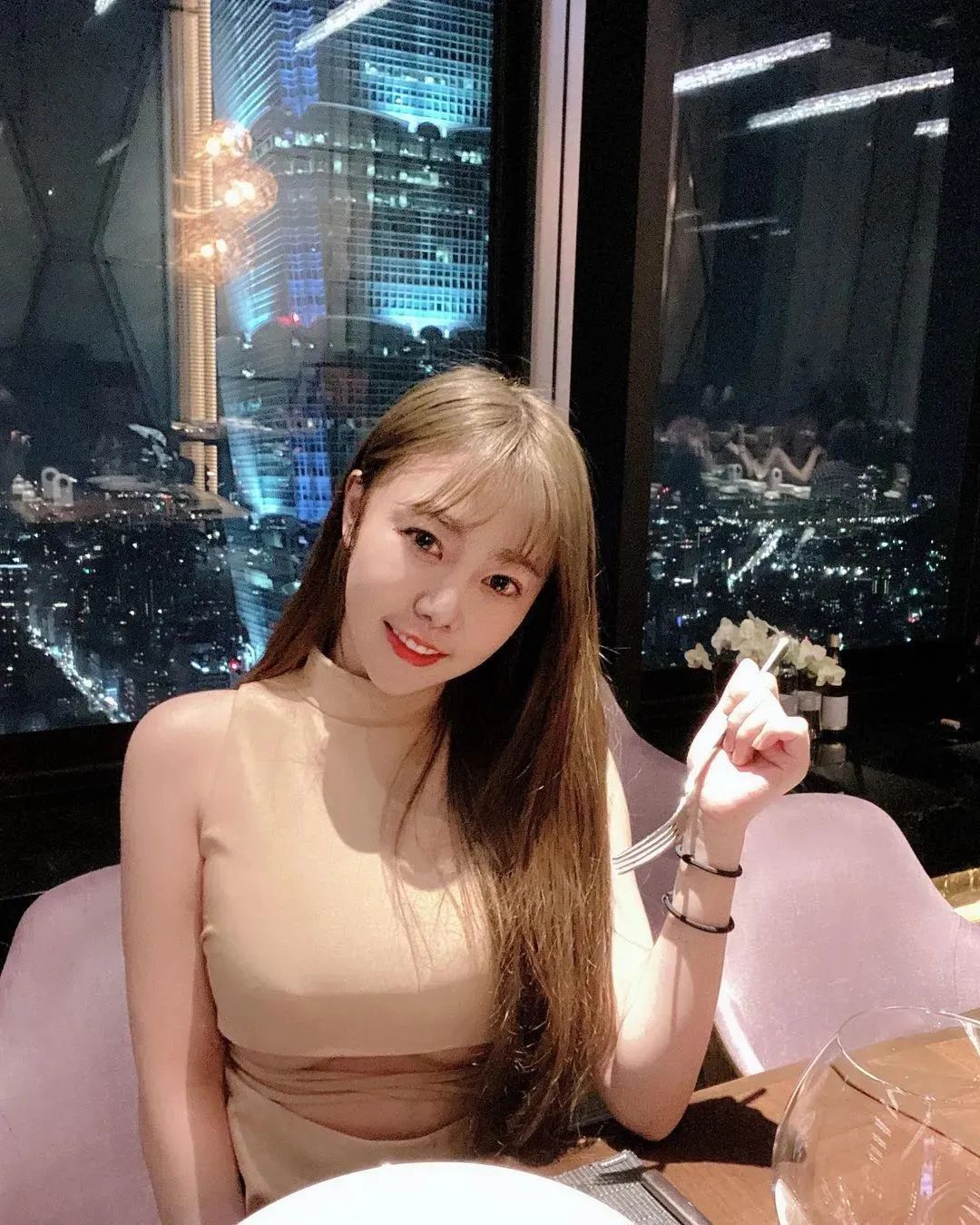 可禹，清新脱俗的台湾网红美女