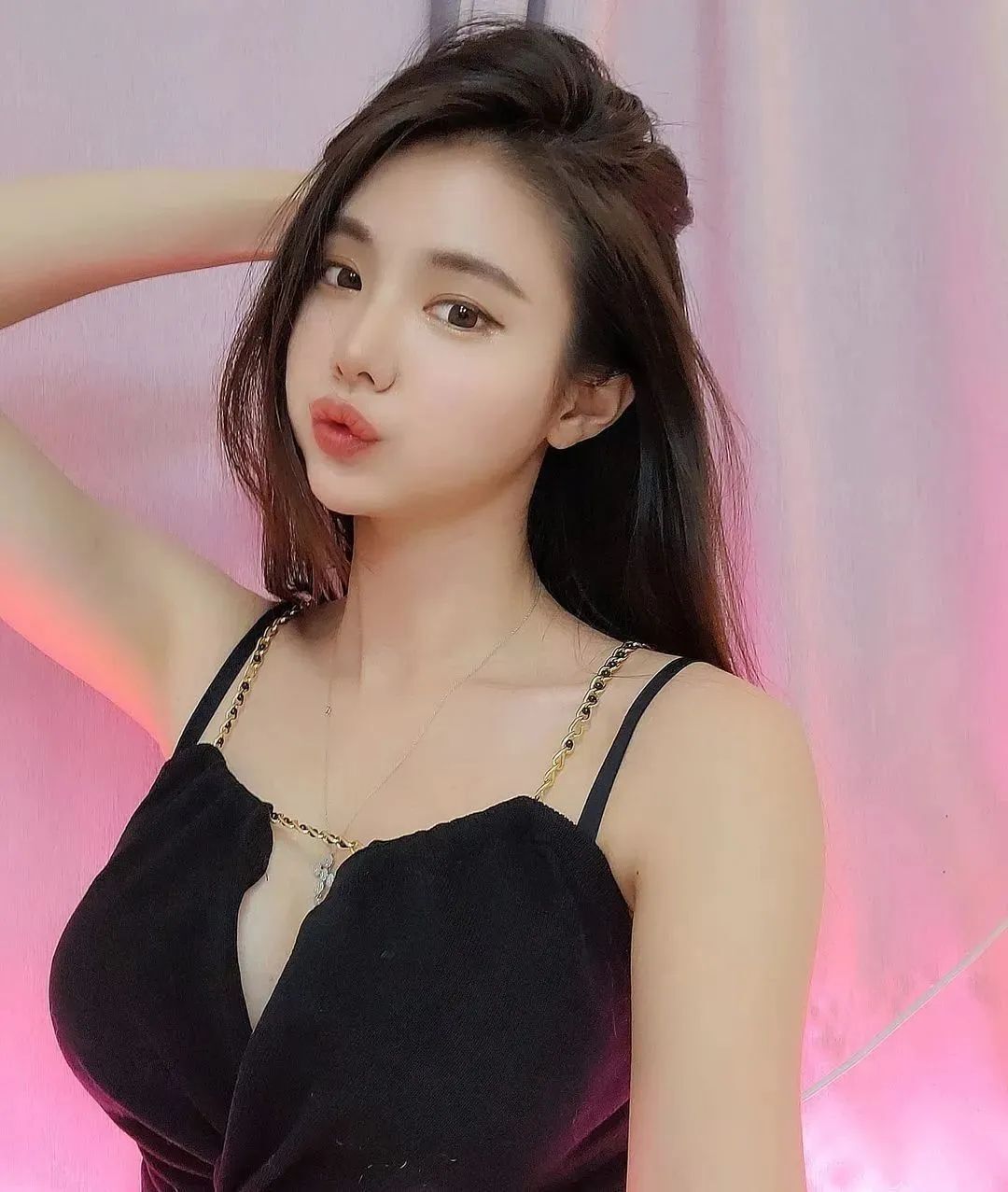 金瑞夏，甜美迷人的御姐范女神