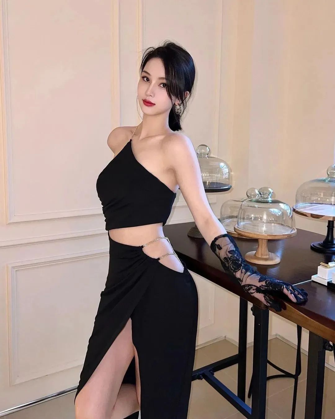 网红辣妈Crissie lee，肤白貌美的气质女神