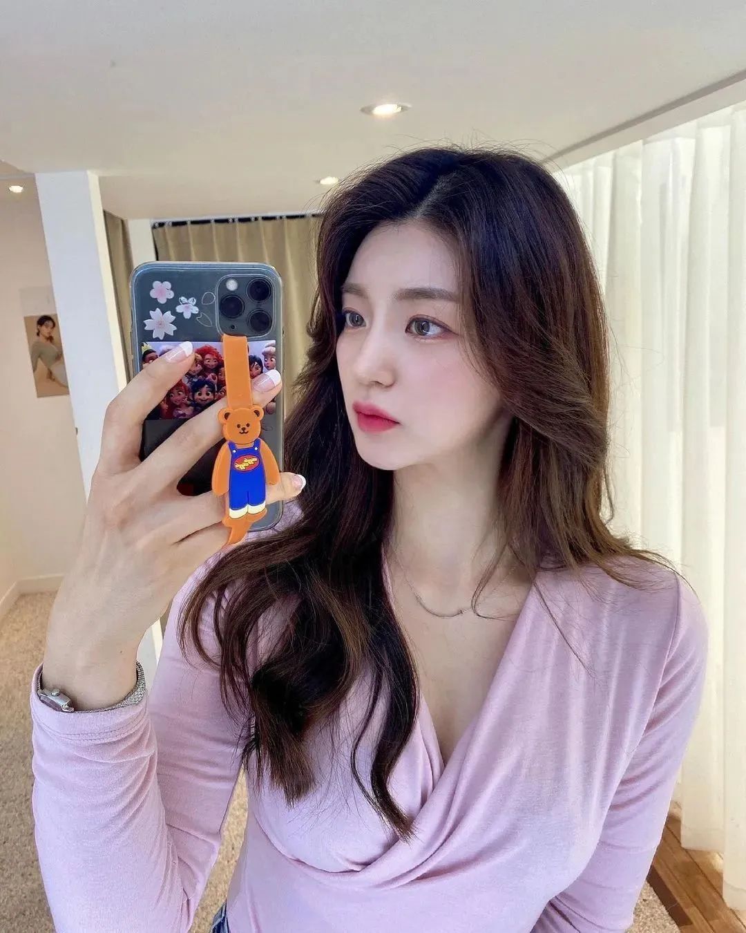 韩国空姐hanorikim，气质出众不输汤唯的网红美女