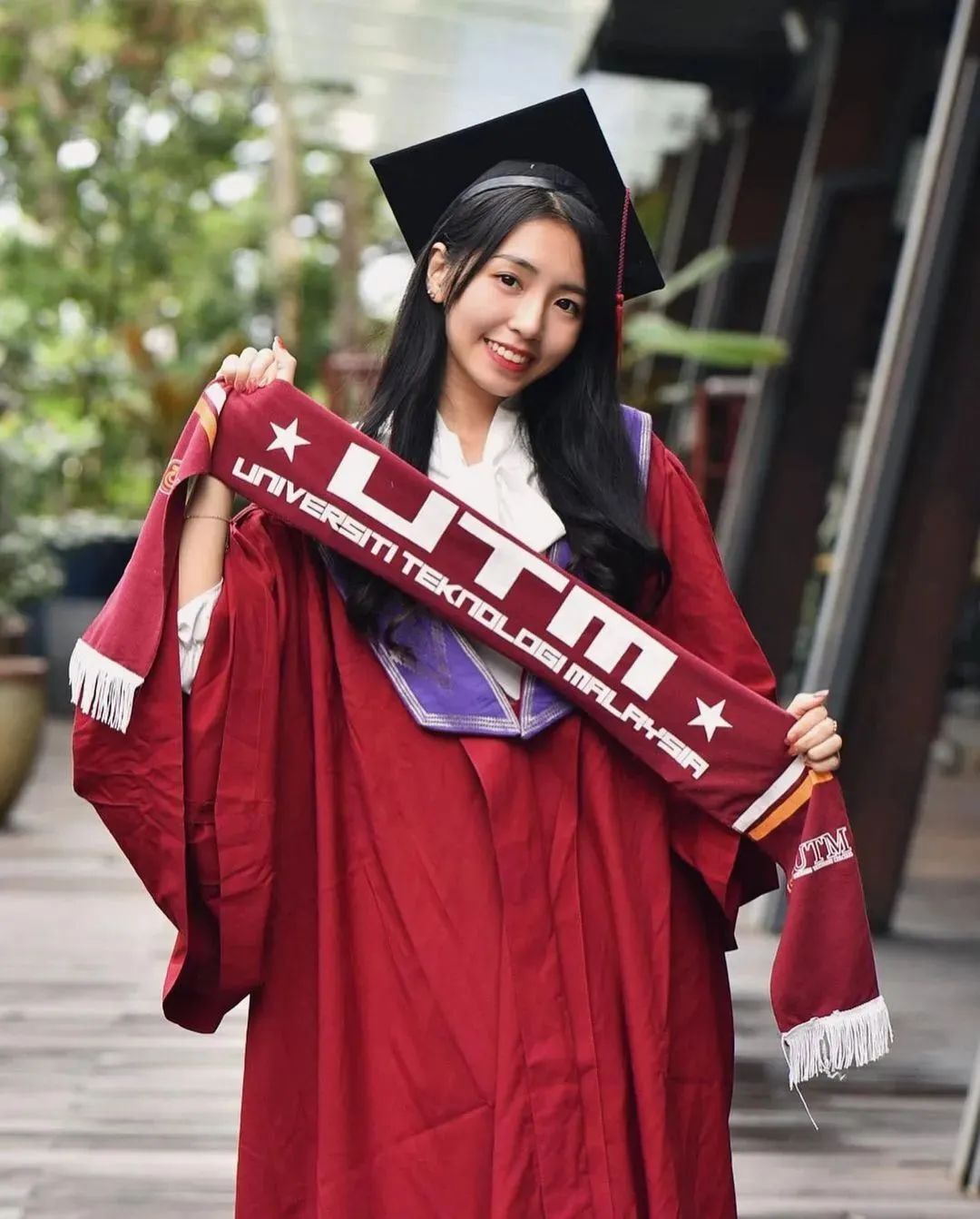 马来西亚网红艺庭，气质独特的氧气美女