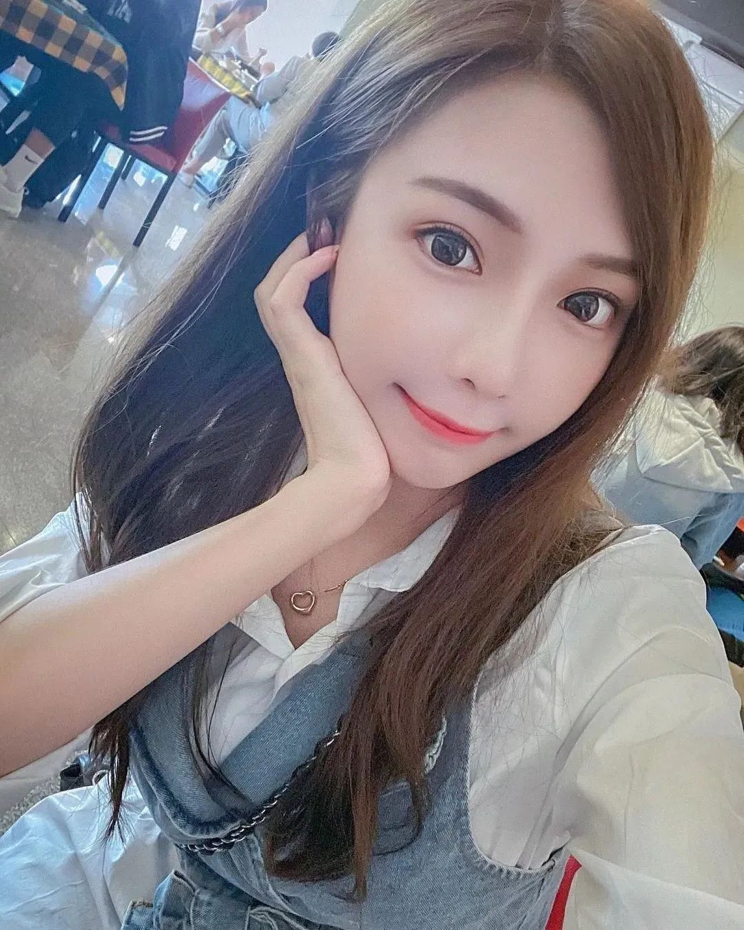 国产网红小芯，甜美指数爆表的气质女神