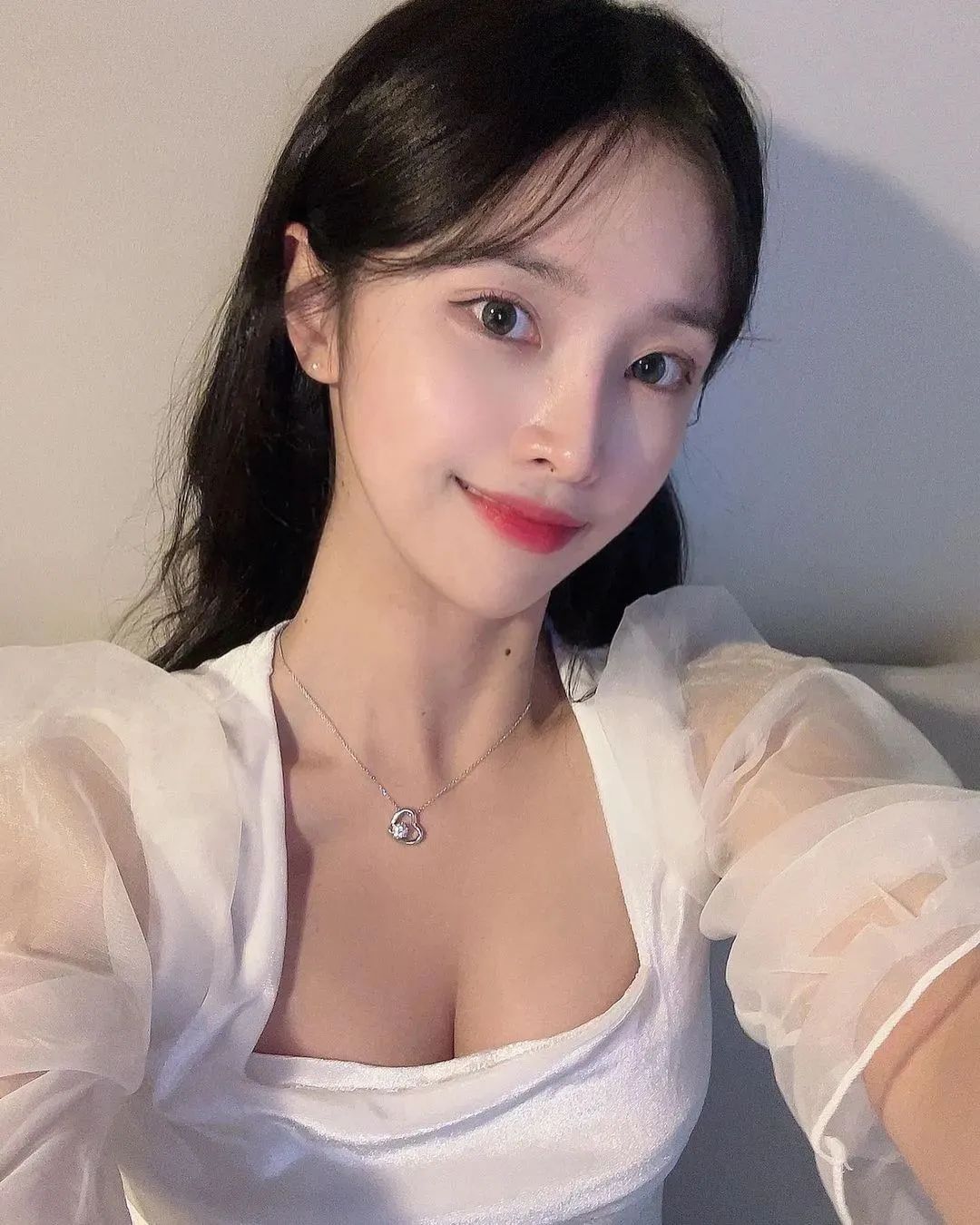 韩国网红ghyun，我说她是韩国网红女神的纯欲天花板没人反驳吧？