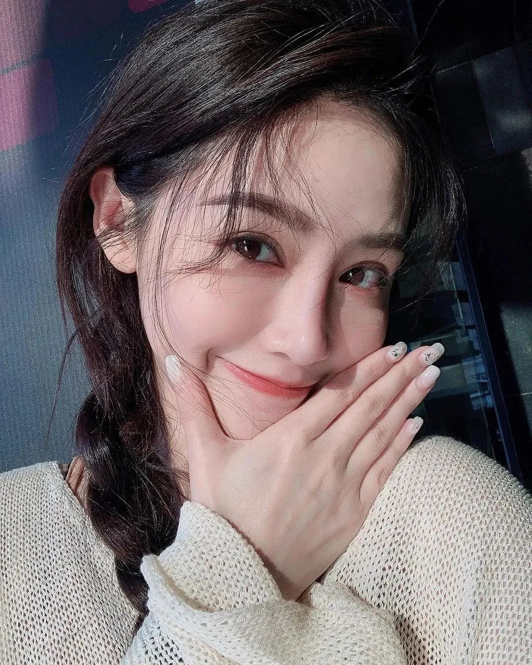 台湾初代网红陈玟予，甜美可人的气质女神