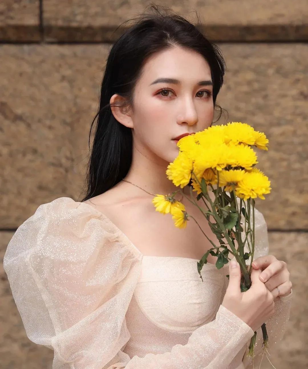 台湾网红Veeda Chang，甜美性感的混血儿女神