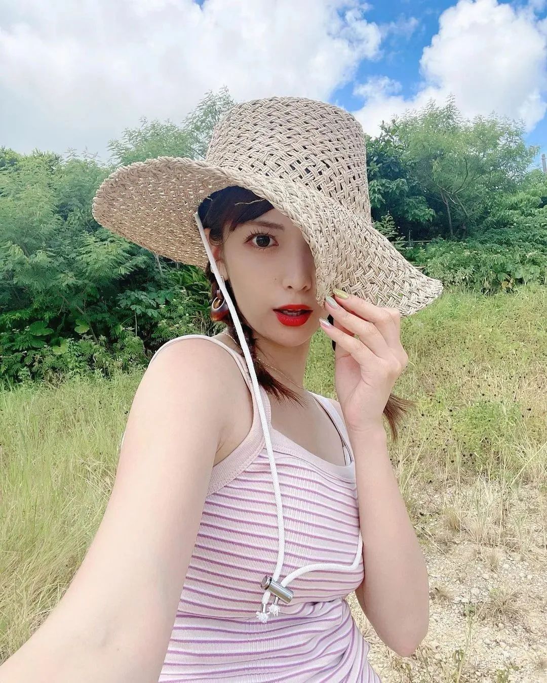 日本网红阳南子，清纯可爱的甜美系女神