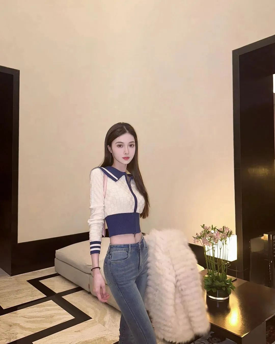 国产网红Sara，甜美迷人的气质女神