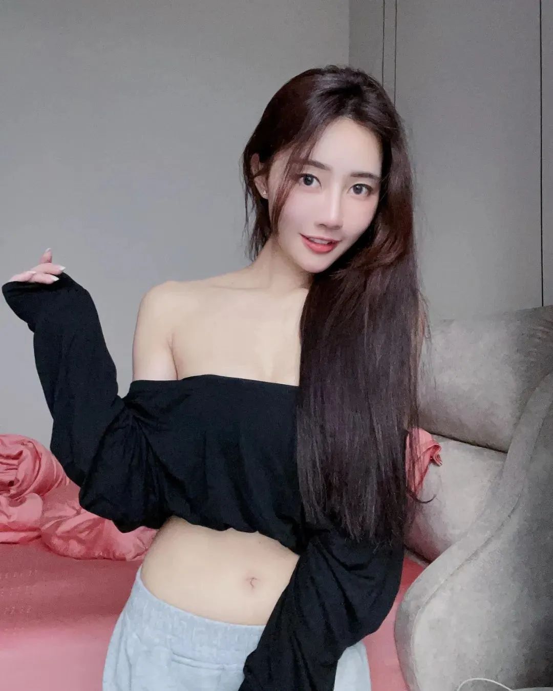 马来西亚网红reiiko_sy，拥有精致氛围感的御姐范女神