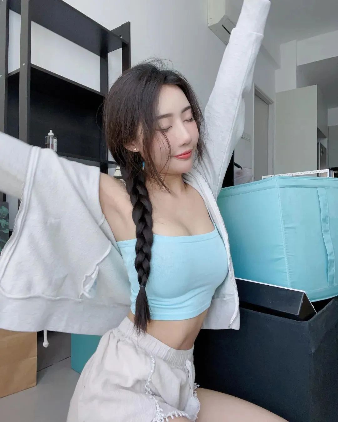 马来西亚网红reiiko_sy，拥有精致氛围感的御姐范女神