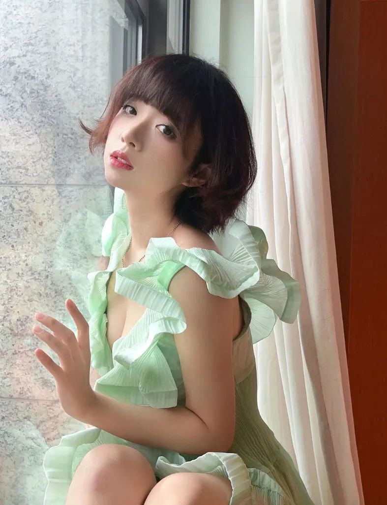 韩国网红 | borusushi，甜美又性感的顶级网红美女