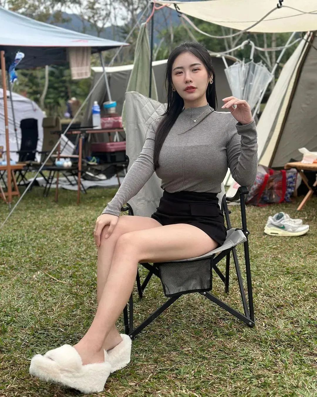台湾顶级网红女神，甜美又性感的音乐老师