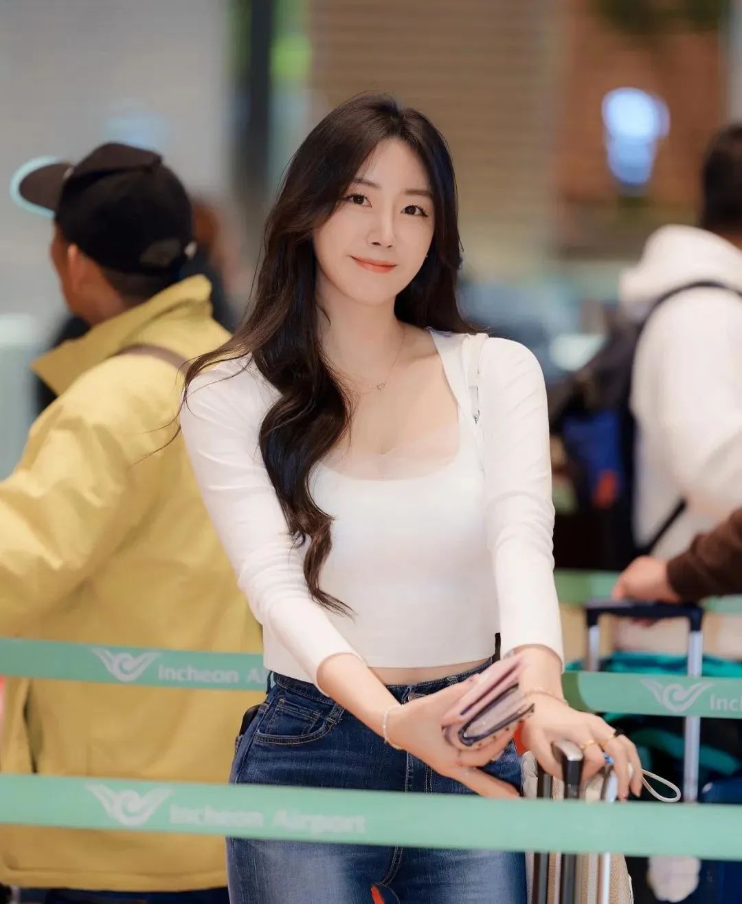 韩国顶级网红美女，长相甜美迷人的啦啦队女神