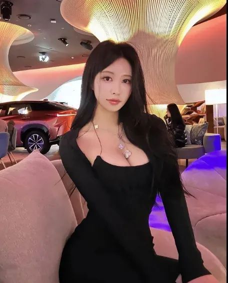 韩国网红 | rosy，甜美又性感的气质女神