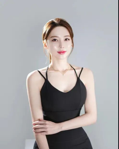 韩国网红 | suki，甜美又性感的健身女神