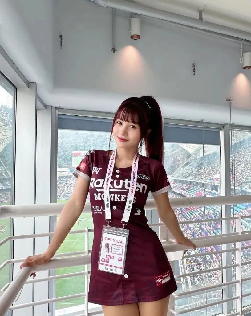 台湾网红 | 邱紫庭，清纯又可爱的啦啦队女神