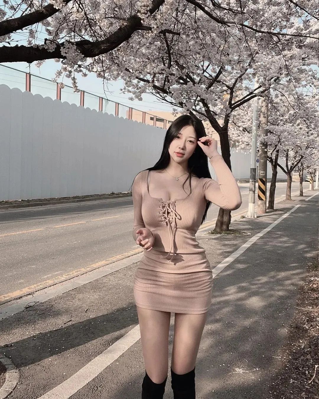 韩国网红 | crystal，甜美又性感的御姐范女神