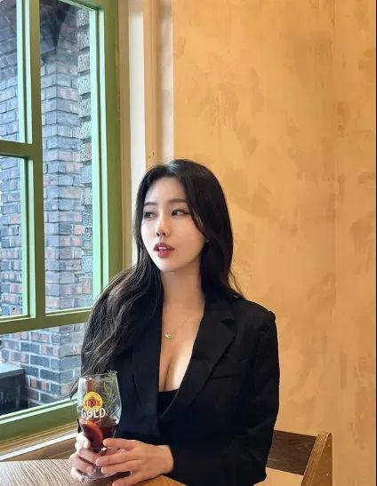 韩国网红 | hzzuu，天赋值点满的微胖女神的顶级天花板