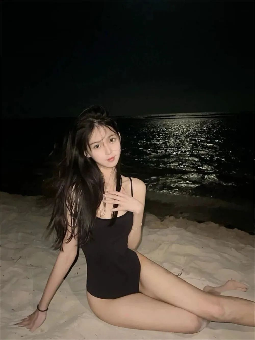 性感极品美女|性感大胸比基尼妹子