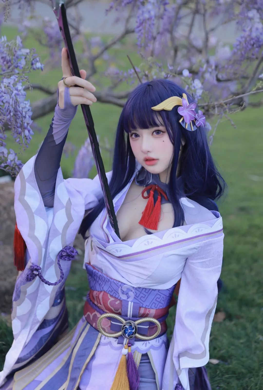 原神cos：白色婚纱刻晴让人狂喜！胡桃JK制服太俏皮了，小厨娘装雷神太漂亮了！