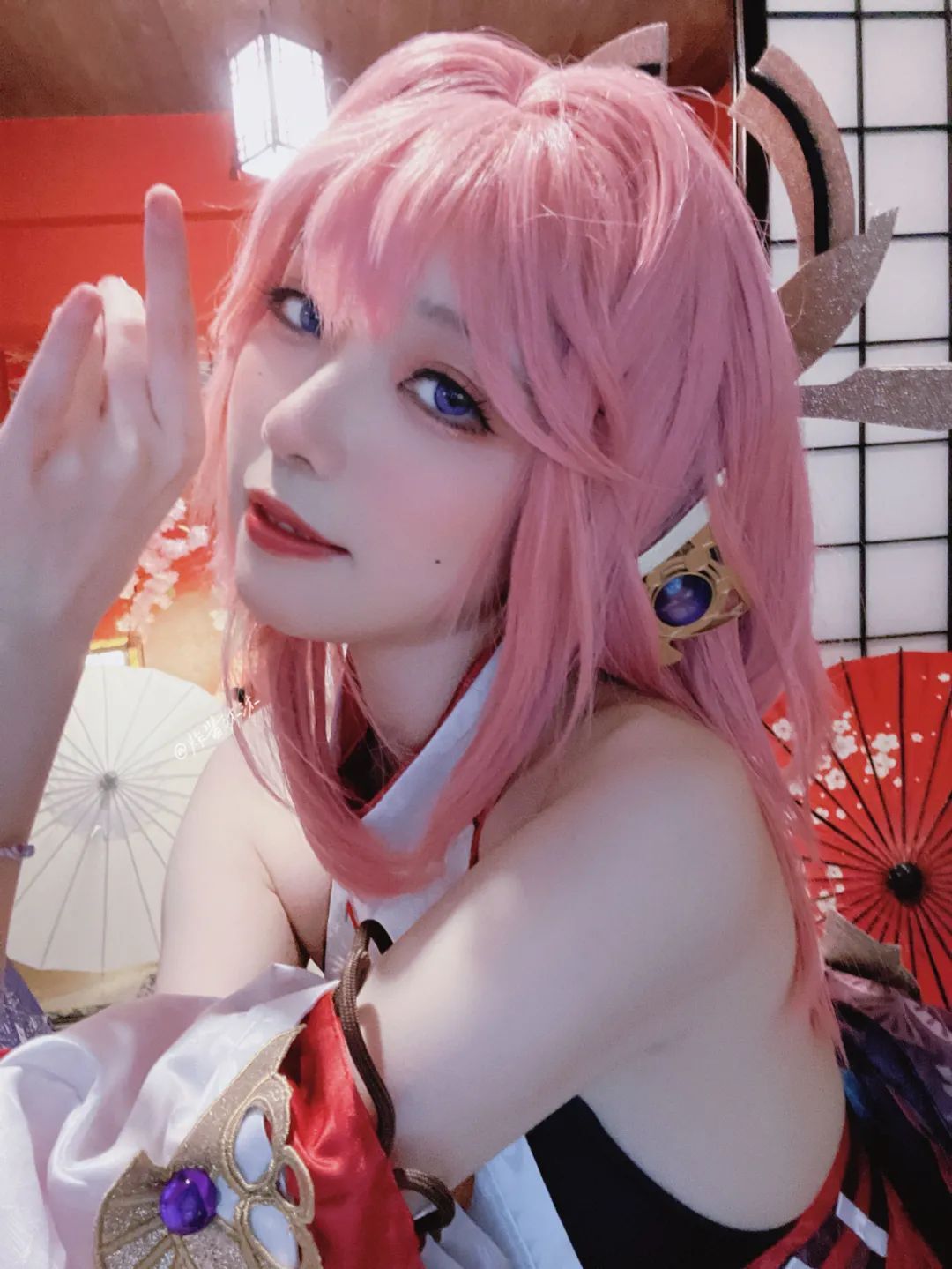 原神cos：白丝+连衣裙，甘雨新服装真清爽！优菈狂秀好身材！女士大长腿真是绝美！