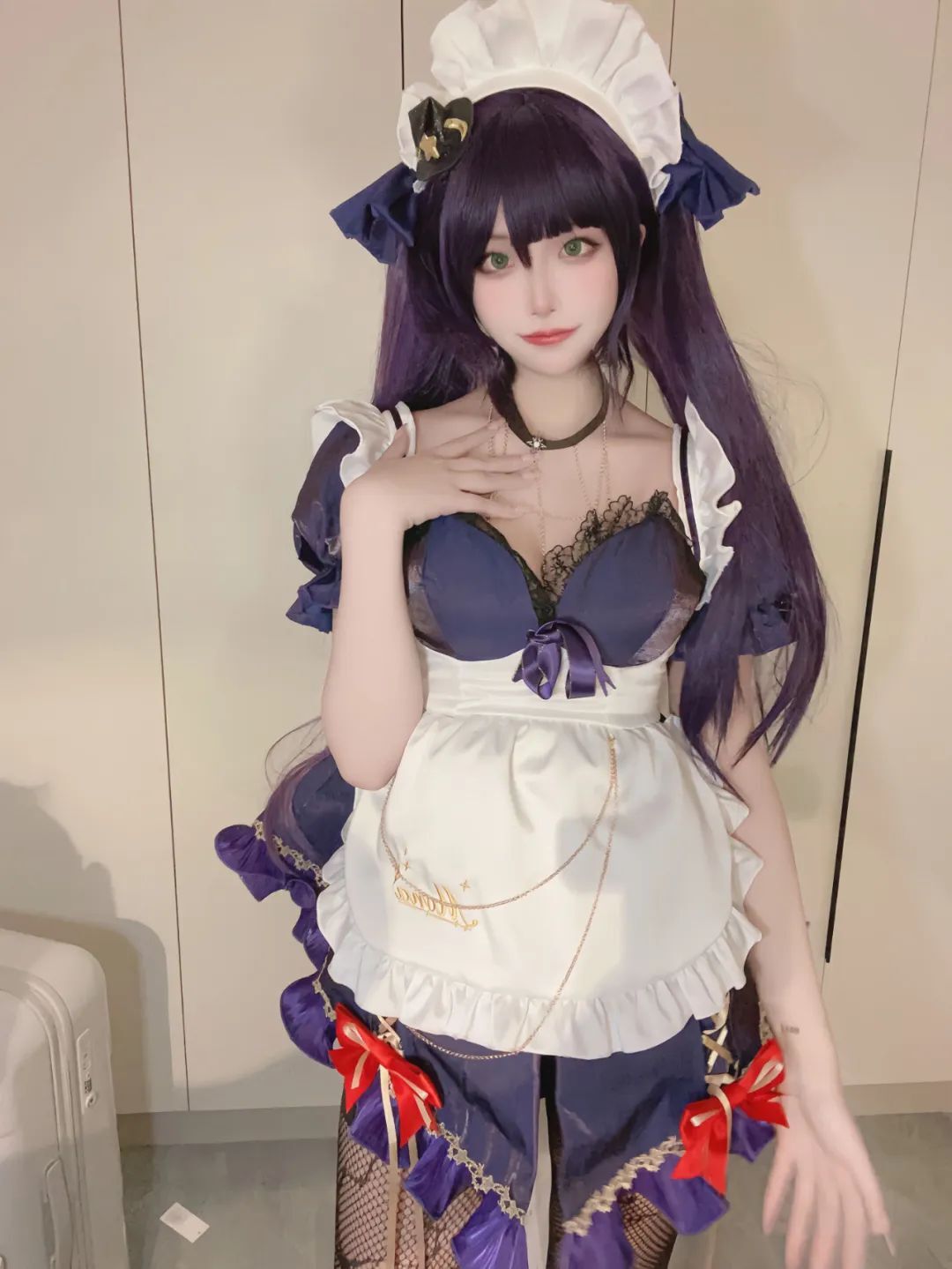 原神cos：白丝护士装刻晴，ol制服雷神太御了！包臀裙申鹤，泳装八重神子让人狂喜！
