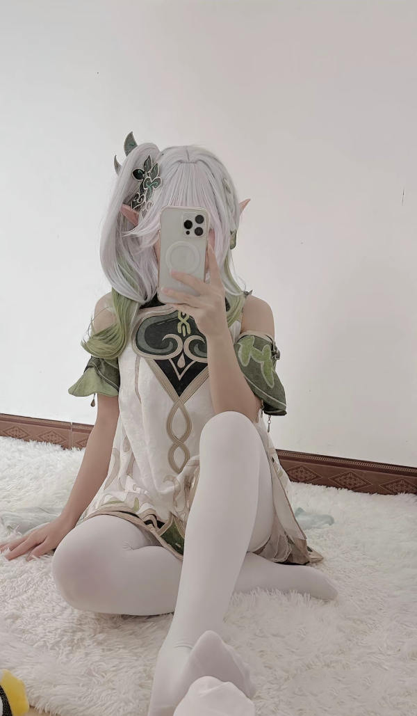 原神cos：女仆装雷神让人狂喜，黑丝荧妹太顶了！白丝高跟鞋归终谁不爱？