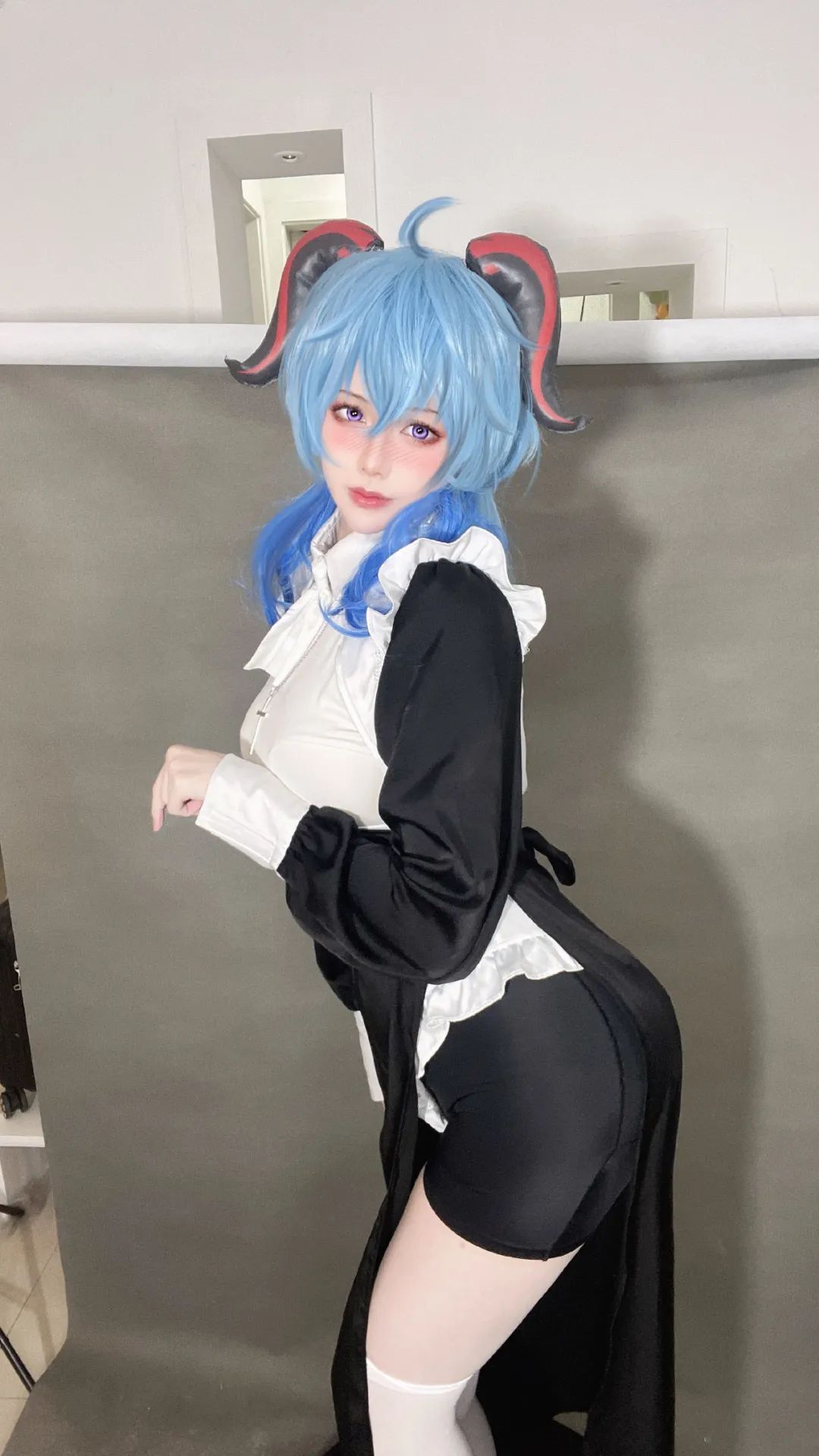 原神cos：白丝+修女服，甘雨涩气拉满！女仆雷神让玩家狂喜！赛车服申鹤太顶了！
