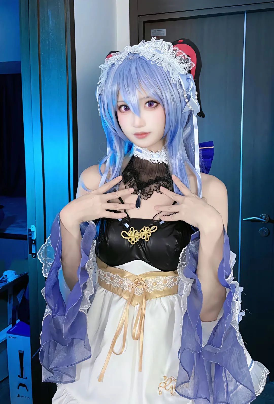 原神cos：黑丝+双马尾，女仆莫娜太美了！泳装妮露，和服雷神，绮良良表情太萌了！