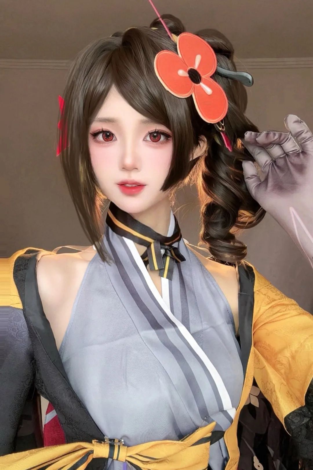 原神cos：汉服胡桃甘雨太大气了！婚纱绫华刻晴像极了初恋！宵宫绮良良笑的真甜美！