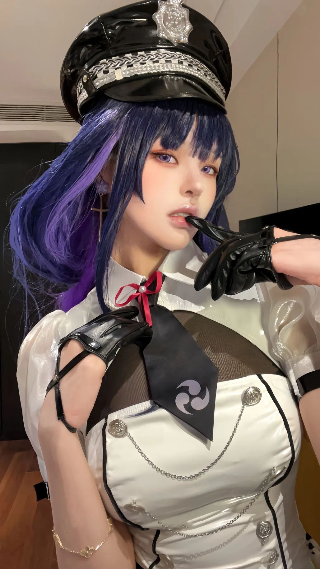 原神cos：优菈大长腿太顶了！制服雷神，女仆申鹤温柔可爱！女仆绫华甘雨也不错！