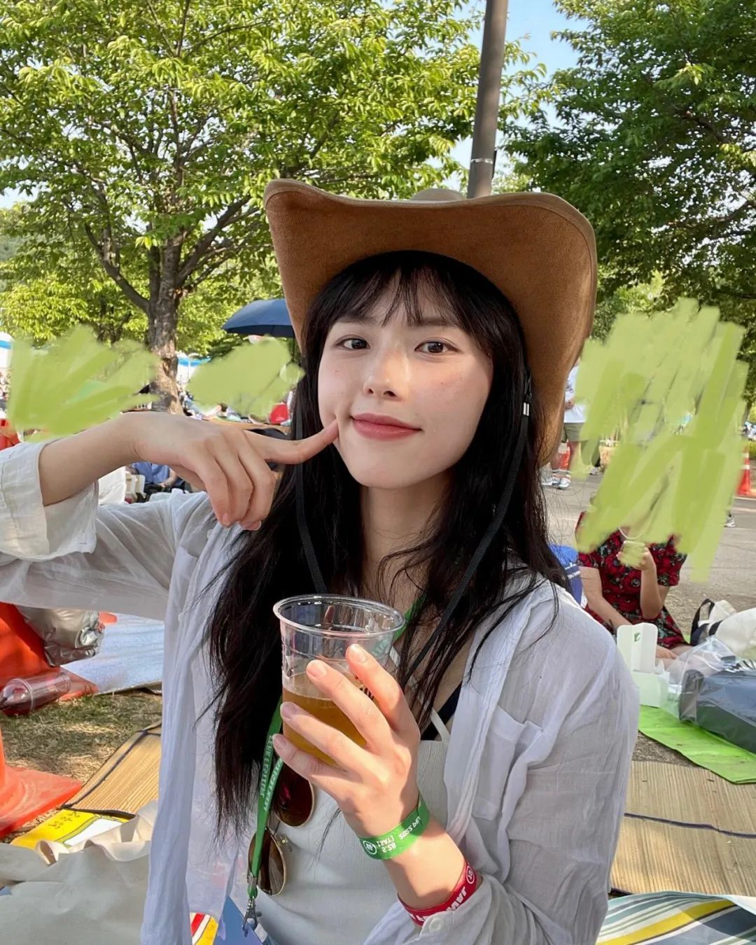 韩国模特具恩英，气质温婉如春风