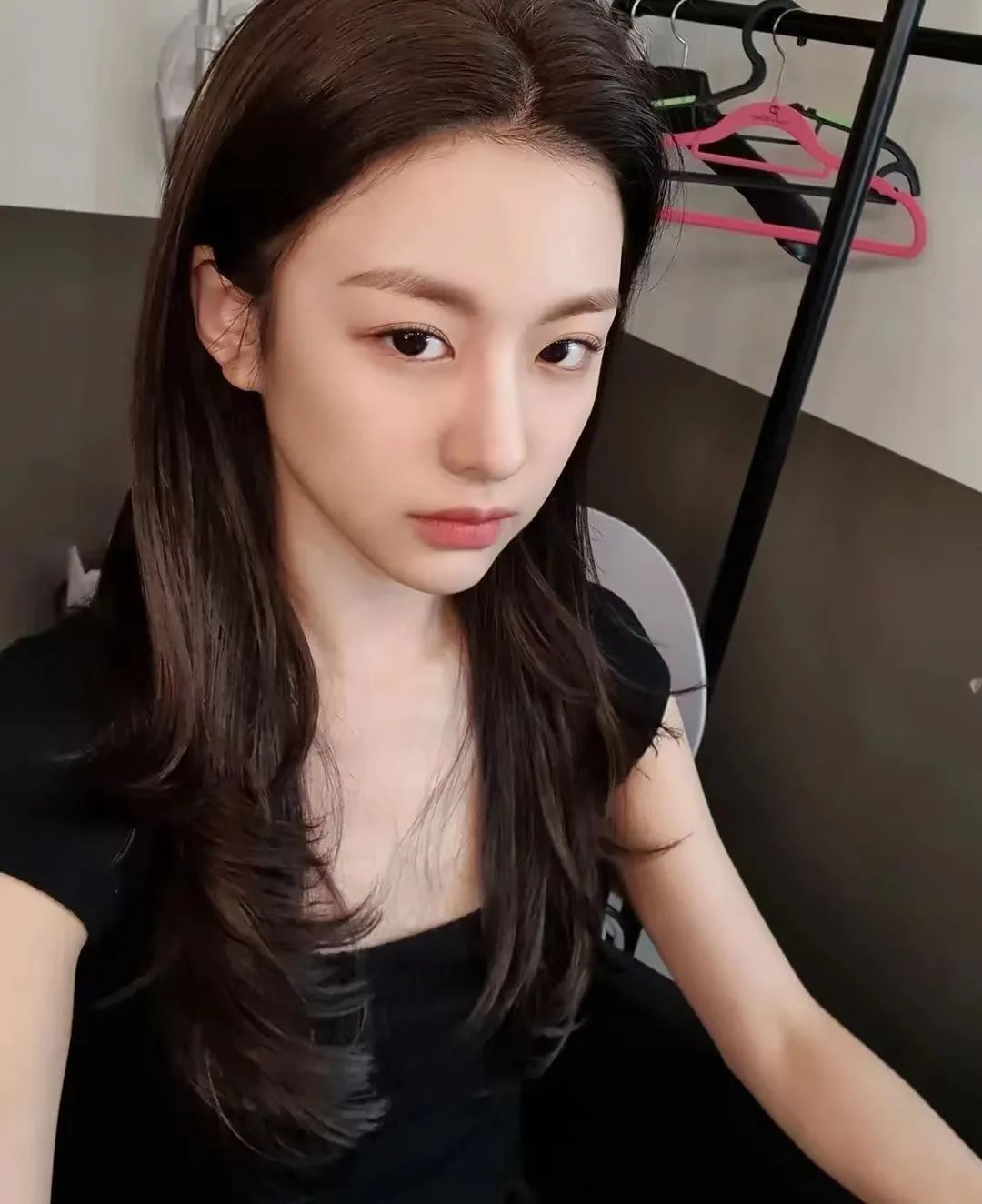高允贞INS美图壁纸集，《还魂》主演