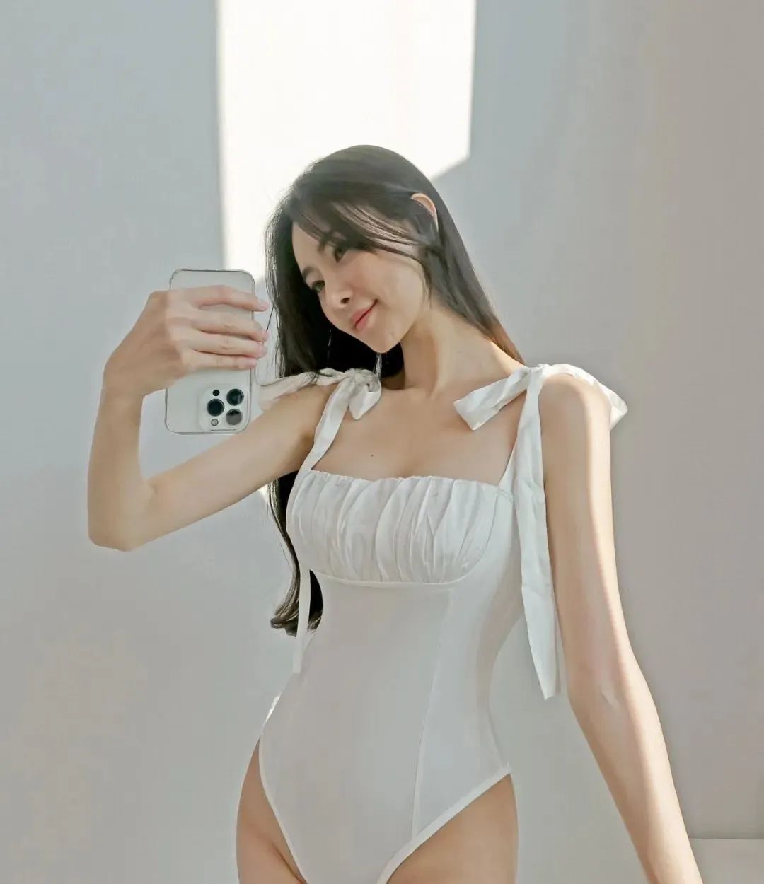 INS美女|韩国网红模特卢奎珸（nohkyuo），性感泳装品牌老板娘