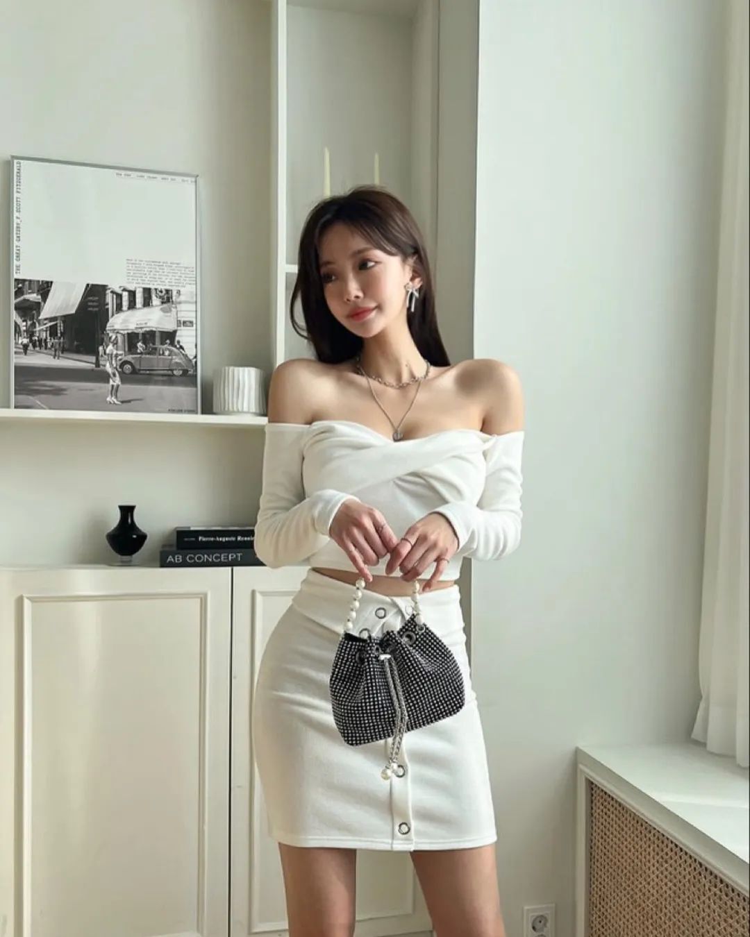 INS美女 | 韩国模特haesoll，逆天身材完美颜值