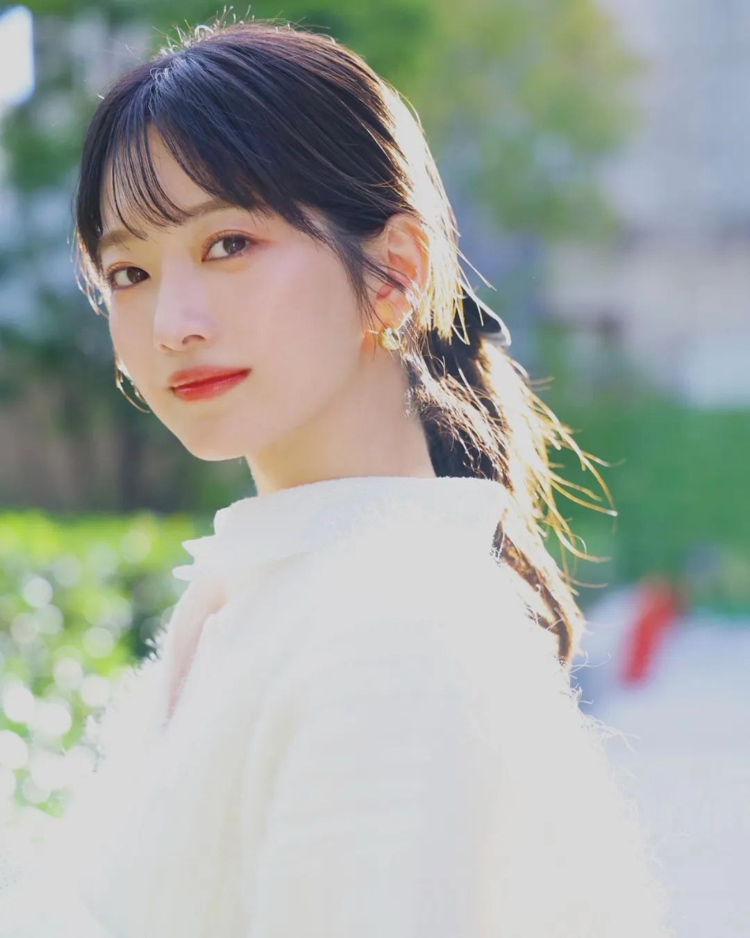 模特小室安未，日本少见的冷淡风清秀气质美女