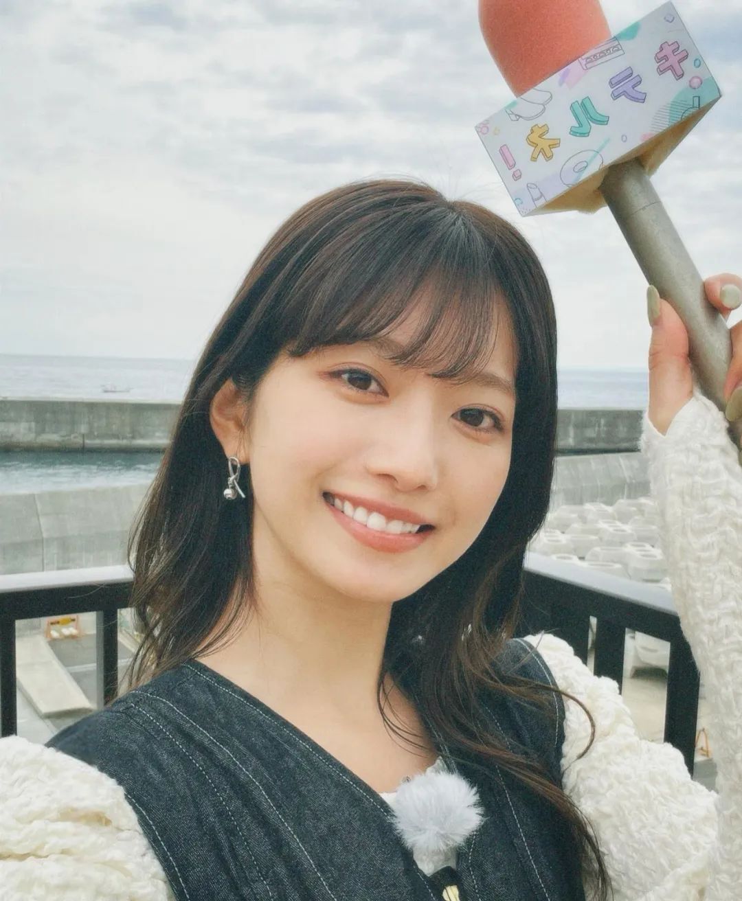 模特小室安未，日本少见的冷淡风清秀气质美女