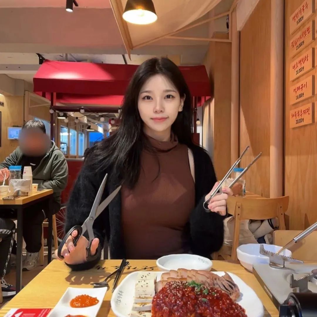 [仙女集]极致腰臀比，完美颜值让人着迷！