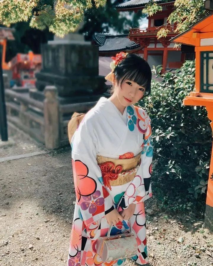 [仙女集]双眼秋波闪，酥胸玉兔颠，美艳若貂蝉