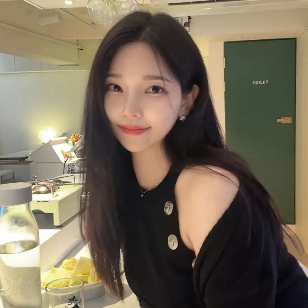 [仙女集]她腿又白又圆，像秋天莲藕
