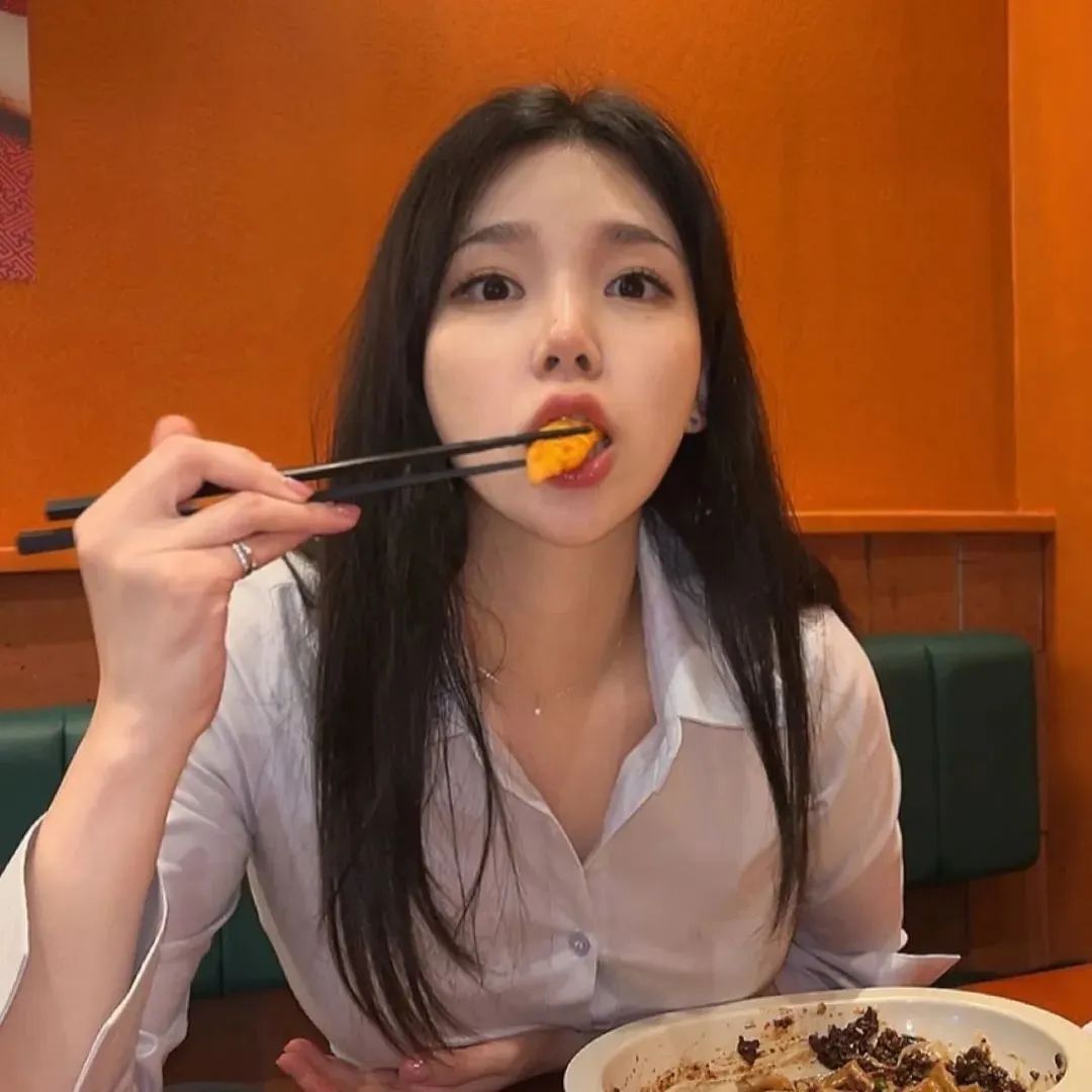 [仙女集]她腿又白又圆，像秋天莲藕