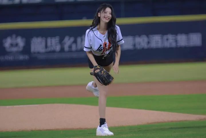 [仙女集]考辛斯为啥去台湾，你看她就明白了